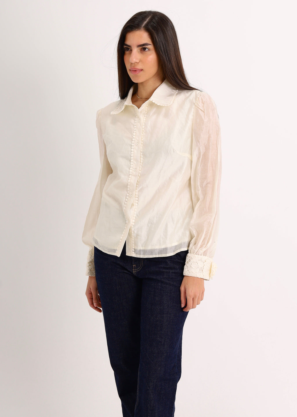 The Mila Lace
