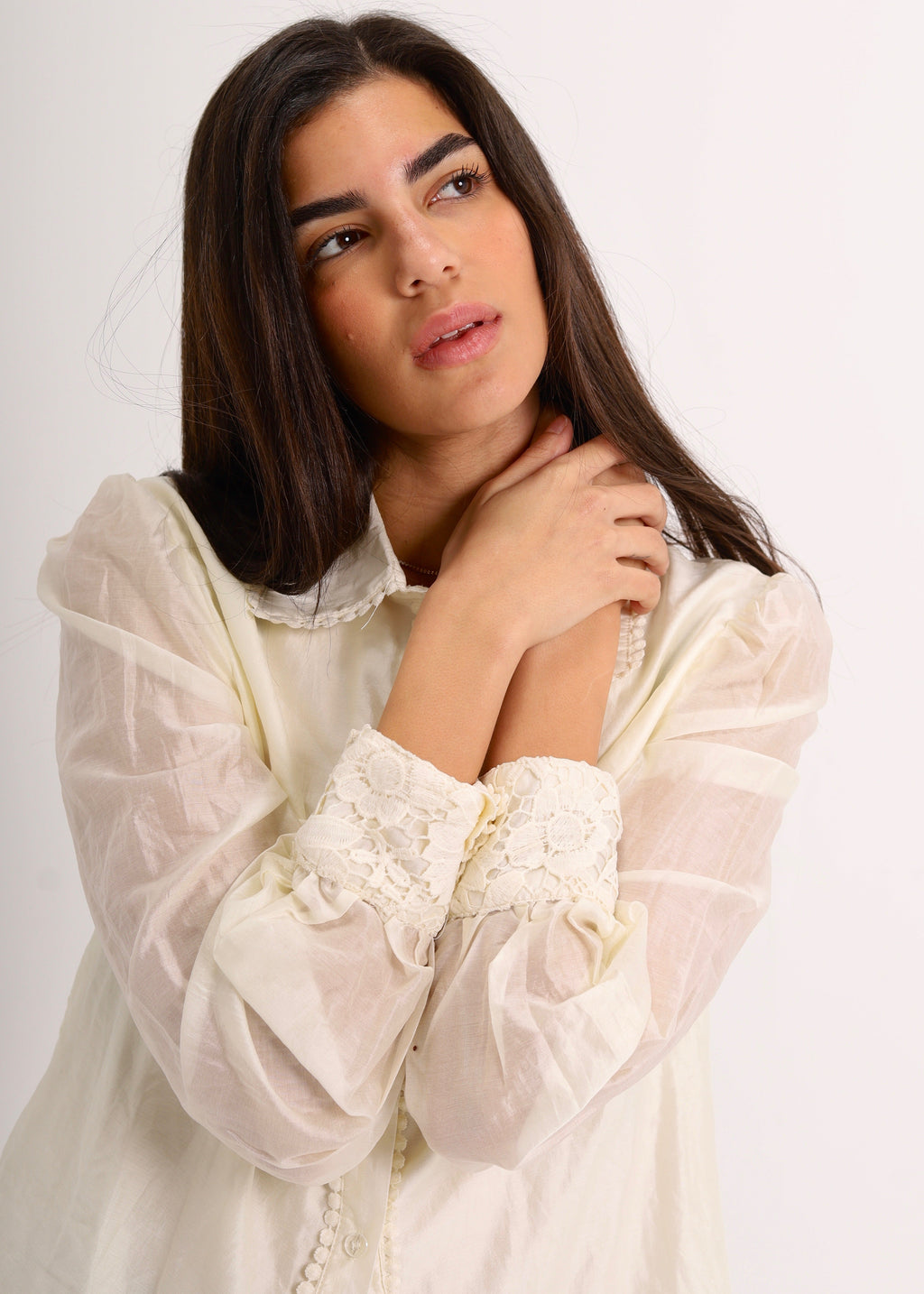 The Mila Lace